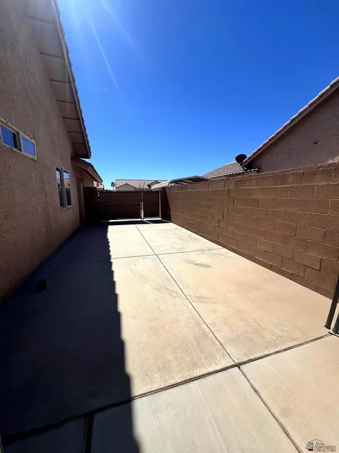 Exterior - 10714 E 38 Ln, Yuma, AZ 85365 photo 7 of 7