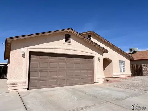 Exterior - 9588 E 38 Ln, Yuma, AZ 85365 photo 9 of 10