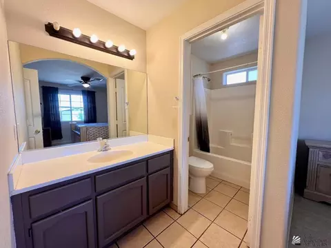 Bath - 9588 E 38 Ln, Yuma, AZ 85365 photo 1 of 3