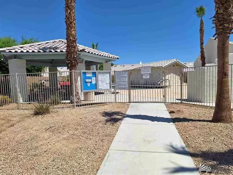 Exterior - 10725 E 35 St, Yuma, AZ 85365 photo 2 of 4