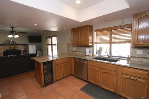 2202 E 27 Way, Yuma, AZ 85365 photo 17