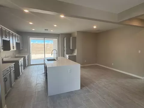 7684 E 35 St, Yuma, AZ 85365 photo 5