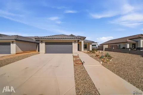 8706 E 40 Ln, Yuma, AZ 85365 photo 2