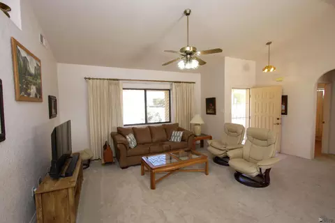 Living - 11287 E 37 Pl, Yuma, AZ 85367 photo 3 of 3