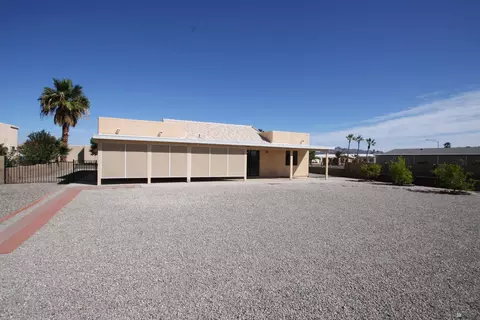 Exterior - 11287 E 37 Pl, Yuma, AZ 85367 photo 5 of 7
