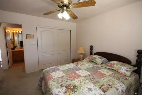 Bedroom - 11287 E 37 Pl, Yuma, AZ 85367 photo 4 of 4
