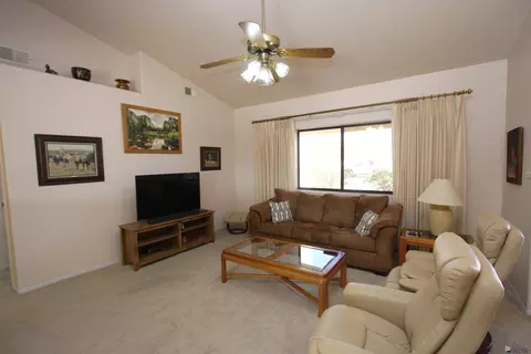 Living - 11287 E 37 Pl, Yuma, AZ 85367 photo 2 of 3