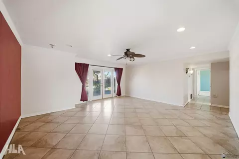 Living - 332 E 30 St, Yuma, AZ 85364 photo 2 of 6