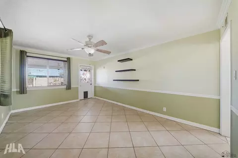 Living - 332 E 30 St, Yuma, AZ 85364 photo 5 of 6