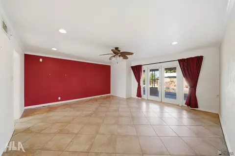 Living - 332 E 30 St, Yuma, AZ 85364 photo 3 of 6