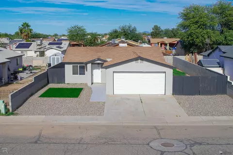 140 El Chamizal St, San Luis, AZ 85336