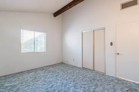 Bedroom - 1924 E 26 Pl, Yuma, AZ 85365 photo 4 of 6