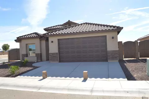 Exterior - 13122 E 55 Ln, Yuma, AZ 85367 photo 2 of 7