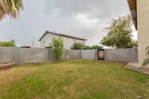 Exterior - 8622 E 24 Pl, Yuma, AZ 85365 photo 6 of 9