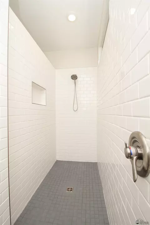 Bath - 11743 E 26 St, Yuma, AZ 85367 photo 3 of 5