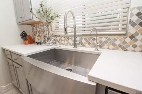Kitchen - 11743 E 26 St, Yuma, AZ 85367 photo 4 of 5