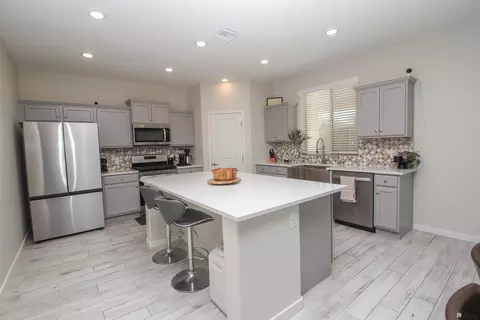 Kitchen - 11743 E 26 St, Yuma, AZ 85367 photo 1 of 5