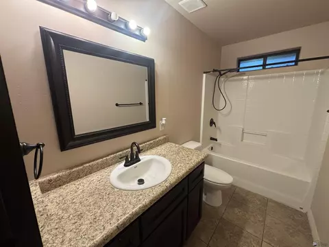 Bath - 207 E 12 Pl, Somerton, AZ 85350 photo 4 of 8