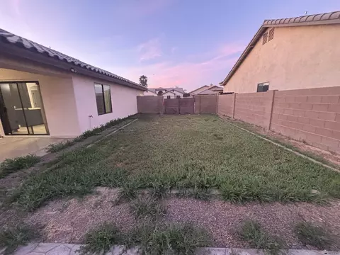 Exterior - 207 E 12 Pl, Somerton, AZ 85350 photo 4 of 6