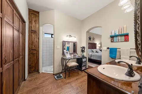 Bath - 14662 E 52 St, Yuma, AZ 85367 photo 3 of 4