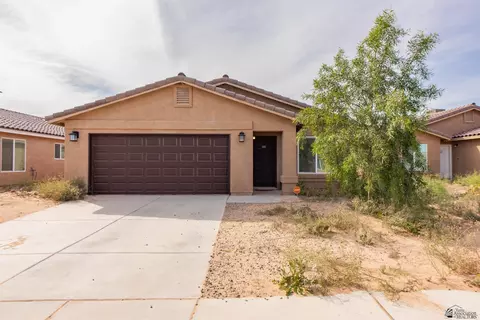 4516 S Sunflower Dr, Yuma, AZ 85365