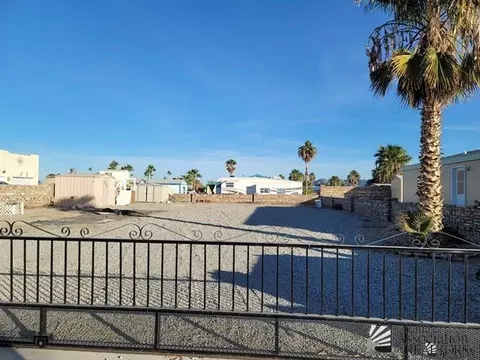 13424 E 52 Dr, Yuma, AZ 85367 photo 3
