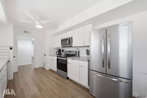 Kitchen - 2169 E 25 St, Yuma, AZ 85365 photo 4 of 4
