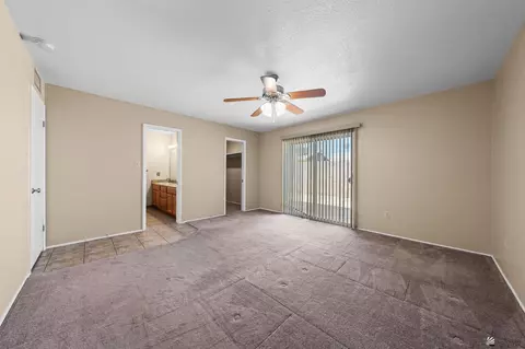 Bedroom - 1420 E Sunset Ct, Yuma, AZ 85364 photo 1 of 5