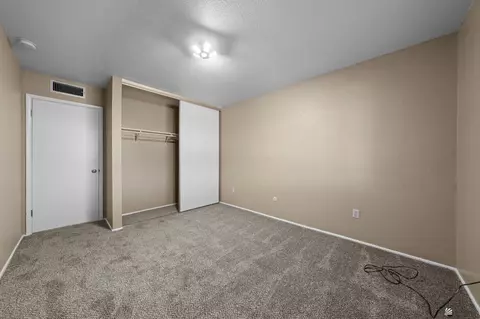 Bedroom - 1420 E Sunset Ct, Yuma, AZ 85364 photo 3 of 5