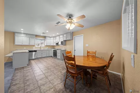 Other - 1420 E Sunset Ct, Yuma, AZ 85364 photo 2 of 8