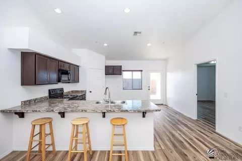 Kitchen - 7409 E 39 Pl, Yuma, AZ 85365 photo 1 of 3