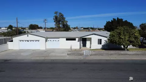 2536 S 7 Ave, Yuma, AZ 85364