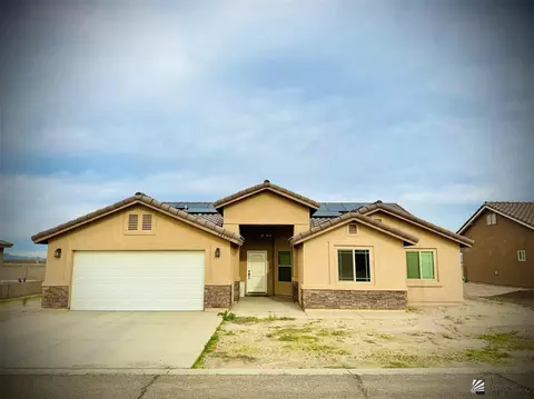 28452 E Canal Ave, Wellton, AZ 85356