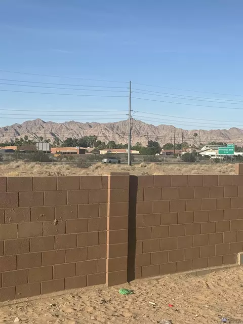Exterior - 11610 E 33 St, Yuma, AZ 85367 photo 5 of 5