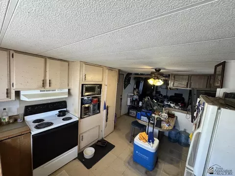 1117 E 23 St, Yuma, AZ 85365 photo 3