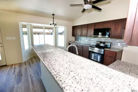 Kitchen - 7940 E 42 Ln, Yuma, AZ 85365 photo 3 of 3