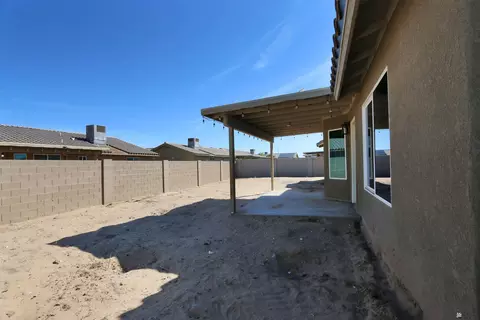 Exterior - 7940 E 42 Ln, Yuma, AZ 85365 photo 2 of 4