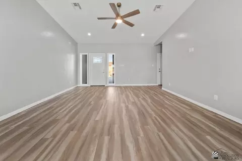 Living - 10535 E 45 Ln, Yuma, AZ 85367 photo 2 of 2
