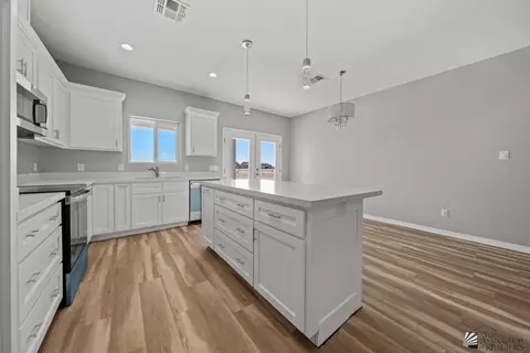 Kitchen - 10535 E 45 Ln, Yuma, AZ 85367 photo 3 of 3