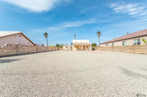 Exterior - 14552 E 48 Dr, Yuma, AZ 85367 photo 3 of 13