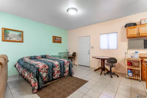Bedroom - 14552 E 48 Dr, Yuma, AZ 85367 photo 2 of 4