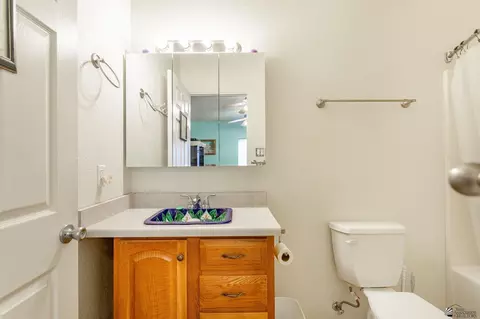 Bath - 14552 E 48 Dr, Yuma, AZ 85367 photo 2 of 2