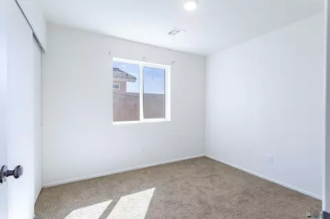 Bedroom - 7909 E 45 Pl, Yuma, AZ 85365 photo 4 of 8