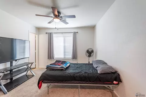 Bedroom - 7909 E 45 Pl, Yuma, AZ 85365 photo 8 of 8