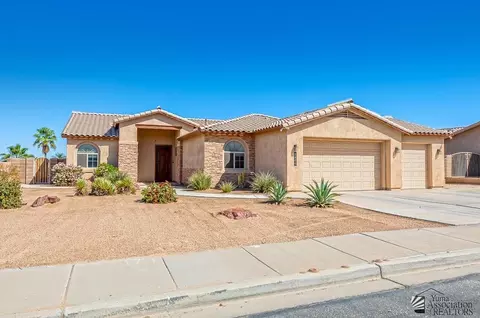 Exterior - 5866 E 27 Pl, Yuma, AZ 85365 photo 8 of 10
