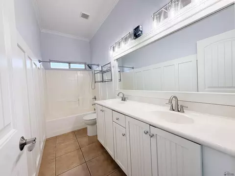 Bath - 7979 E 37 Pl, Yuma, AZ 85365 photo 4 of 4