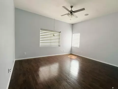 Living - 7979 E 37 Pl, Yuma, AZ 85365 photo 5 of 6