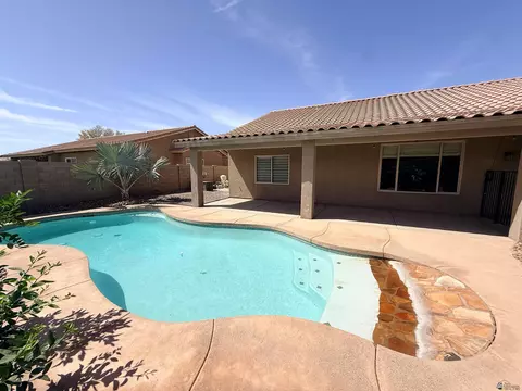 Exterior - 7979 E 37 Pl, Yuma, AZ 85365 photo 3 of 8