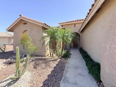 Exterior - 7979 E 37 Pl, Yuma, AZ 85365 photo 2 of 8