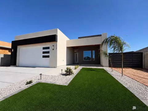 10745 E 45 St, Yuma, AZ 85367